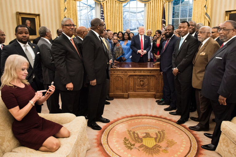 Kellyanne Conway to Become New Verizon Spokesperson